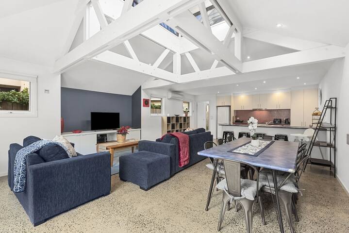 Boat House Villa 1 by the Sea gallery image 4