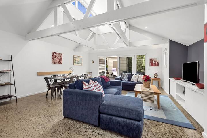 Boat House Villa 1 by the Sea gallery image 3