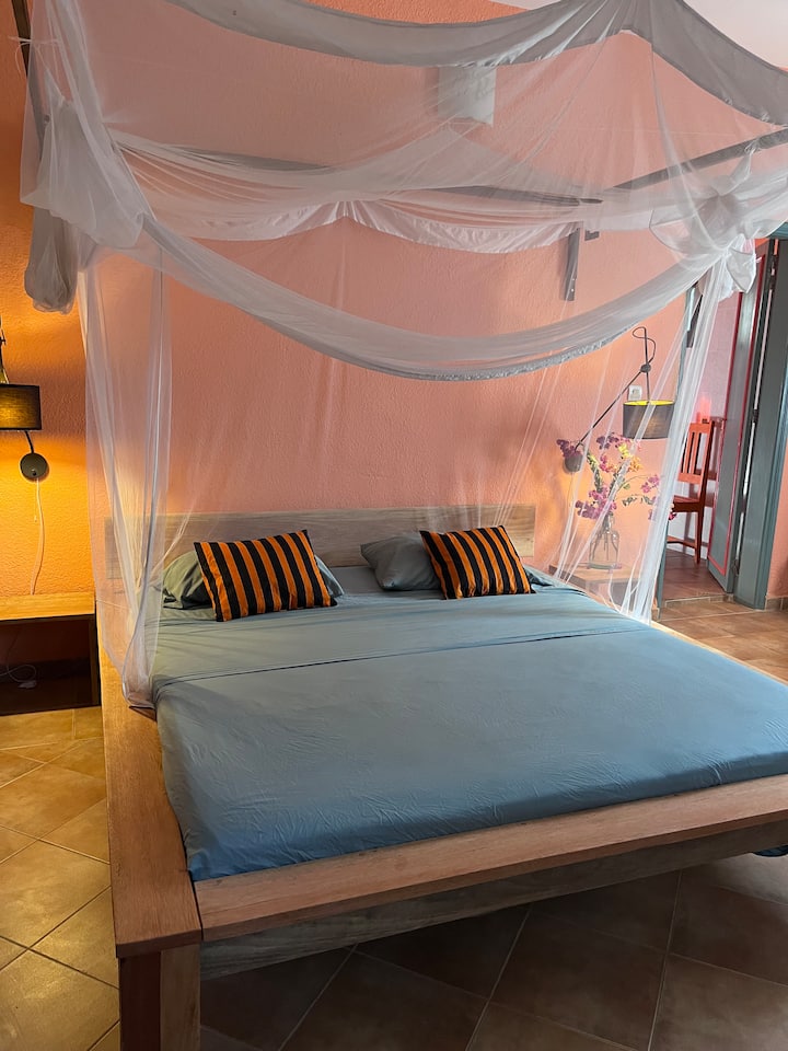 საძინებელი 1