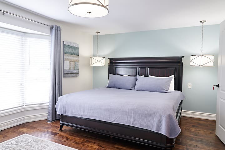 Მთავარი საძინებელი ზედა დონეზე