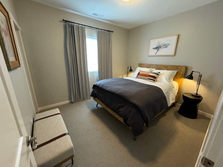  Chambre 2: 1 lit queen