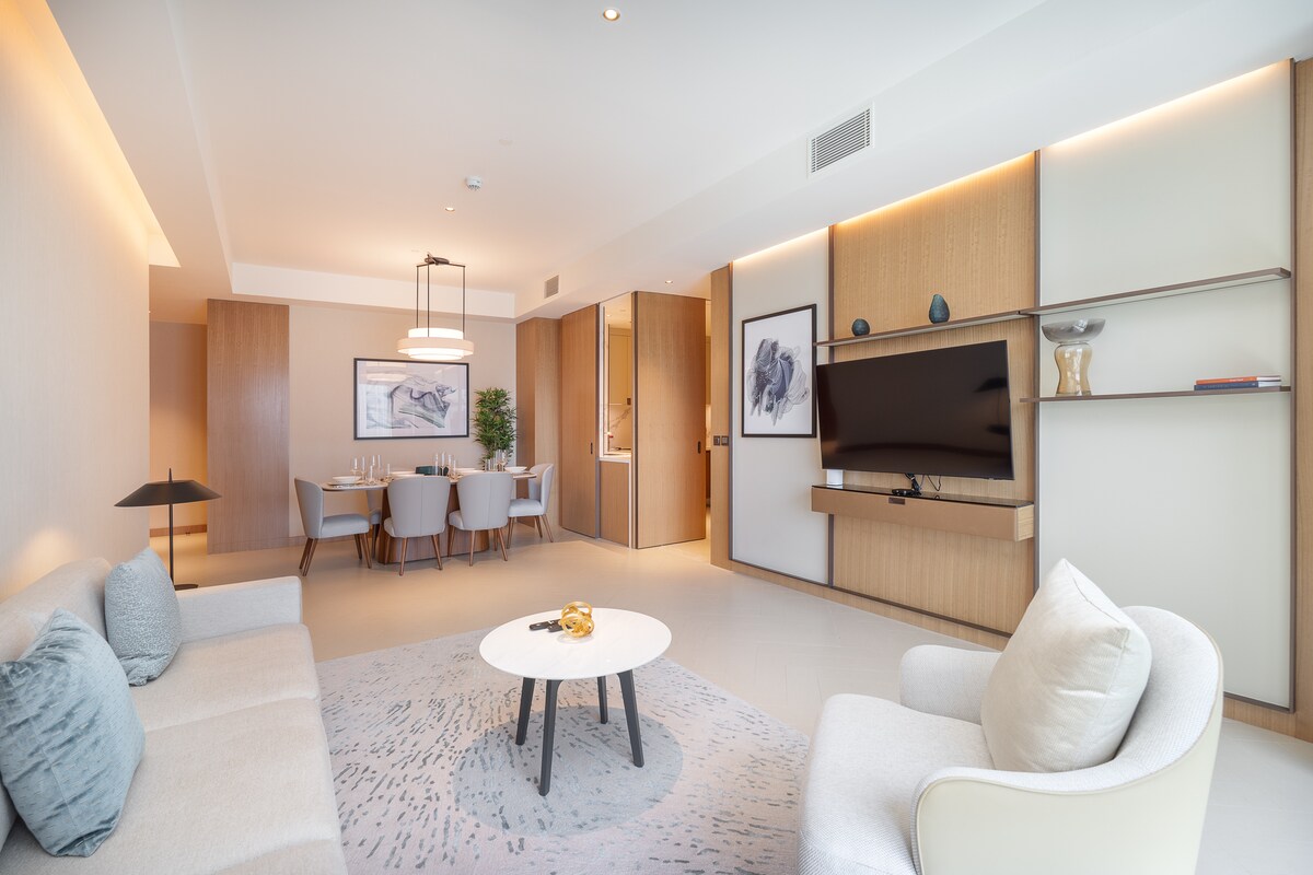 3-Bedroom Apartment · City View 3