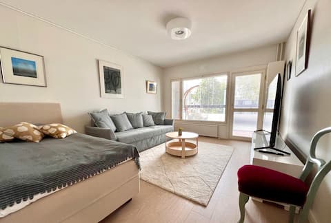 Top performing Airbnb: Stylish 57m2 apartment (free parking available) in Lauttasaari