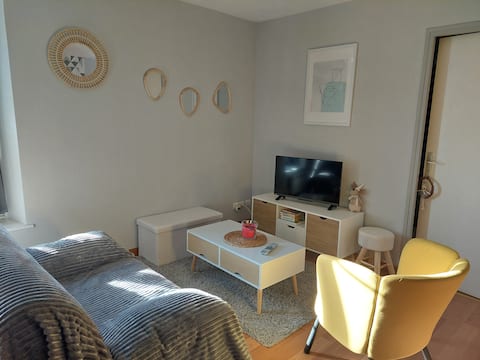 Perfectly located little nest.