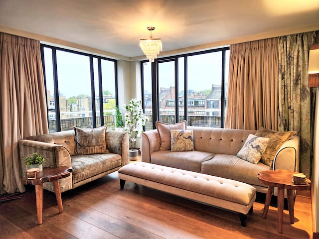 Kensington Haven (3bedrm 3bathrm flat)