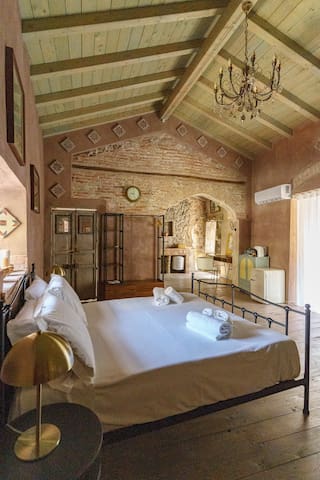 Kleos Feria managed Airbnb listing 2