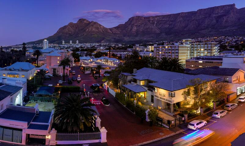 Kloof St Penthouse Panorama gallery image 4