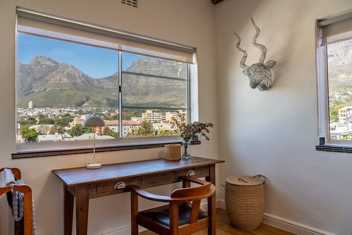 Kloof St Penthouse Panorama gallery image 3