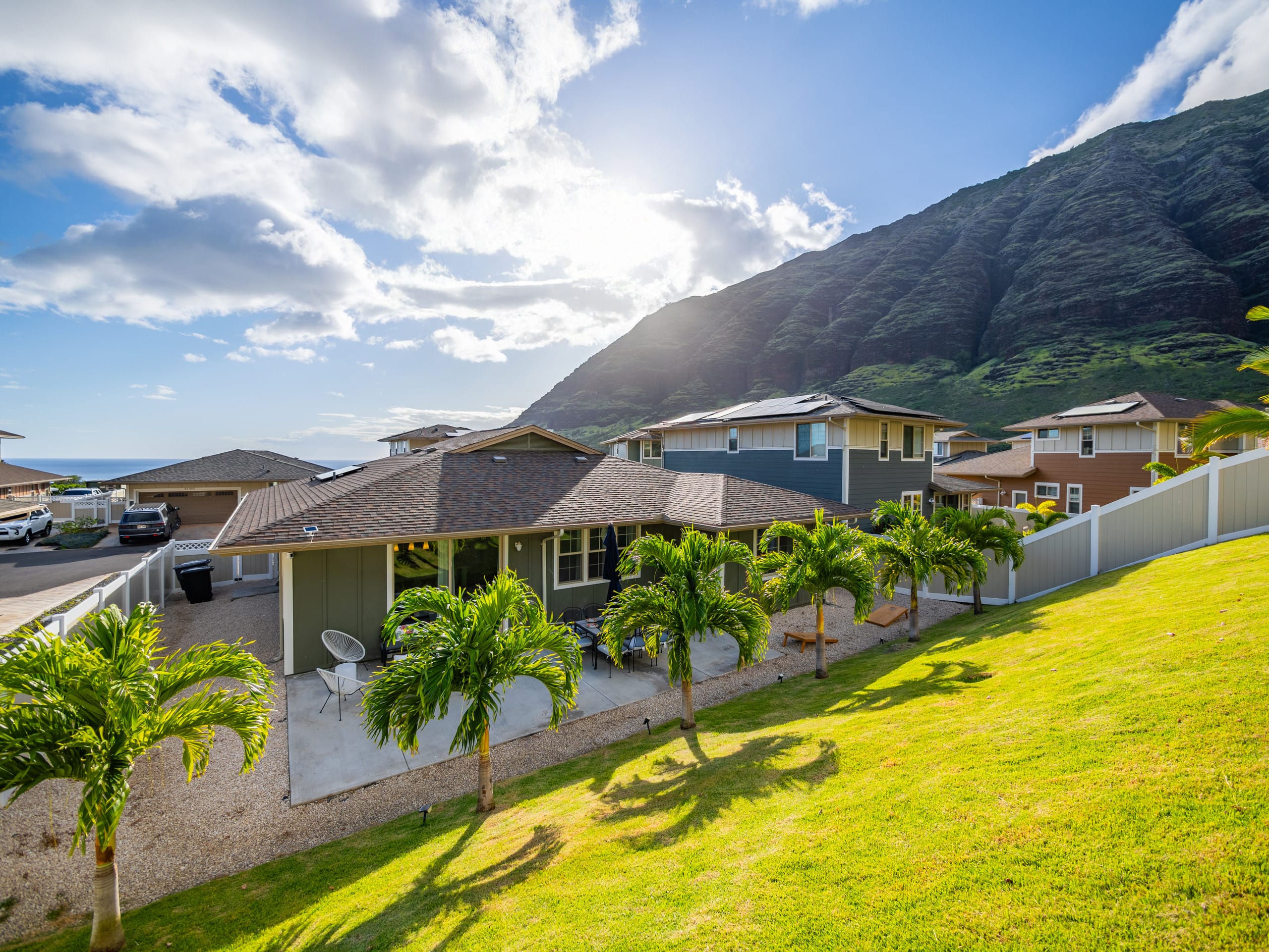 Home in Waianae · ★4.97 · 3 bedrooms · 9 beds · 2 private baths - Image 60