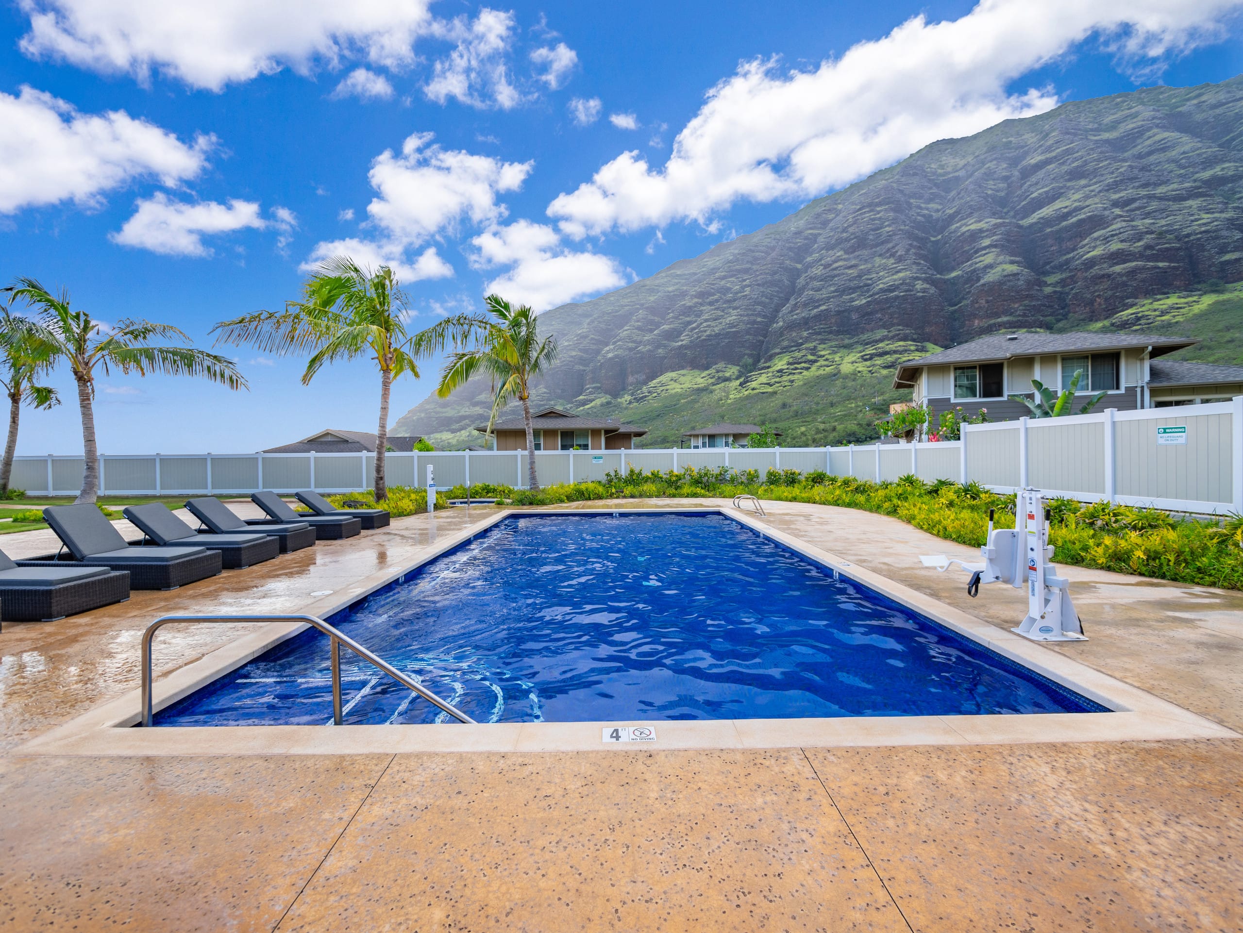 Home in Waianae · ★4.97 · 3 bedrooms · 9 beds · 2 private baths - Image 90
