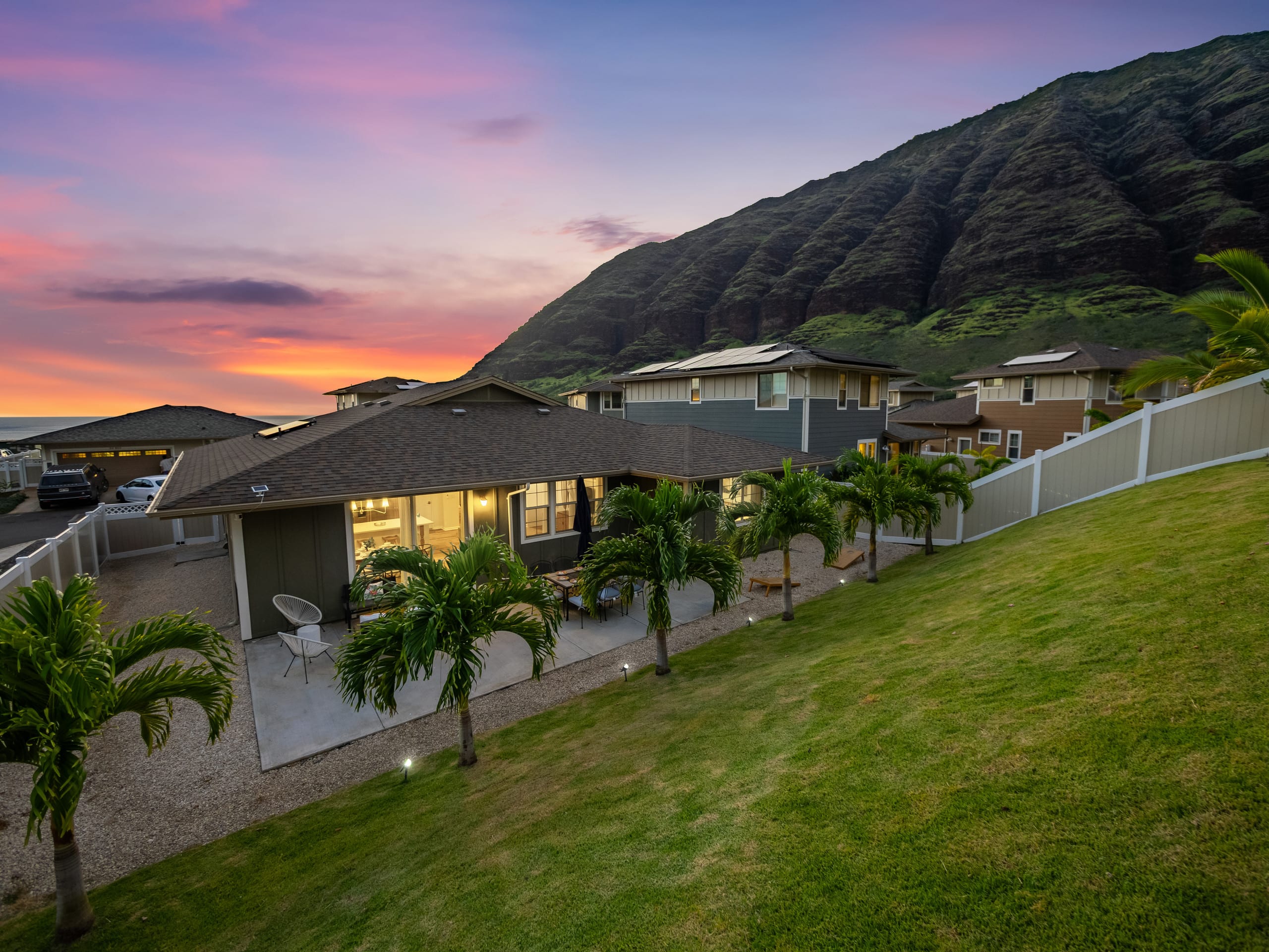 Home in Waianae · ★4.97 · 3 bedrooms · 9 beds · 2 private baths - Image 53