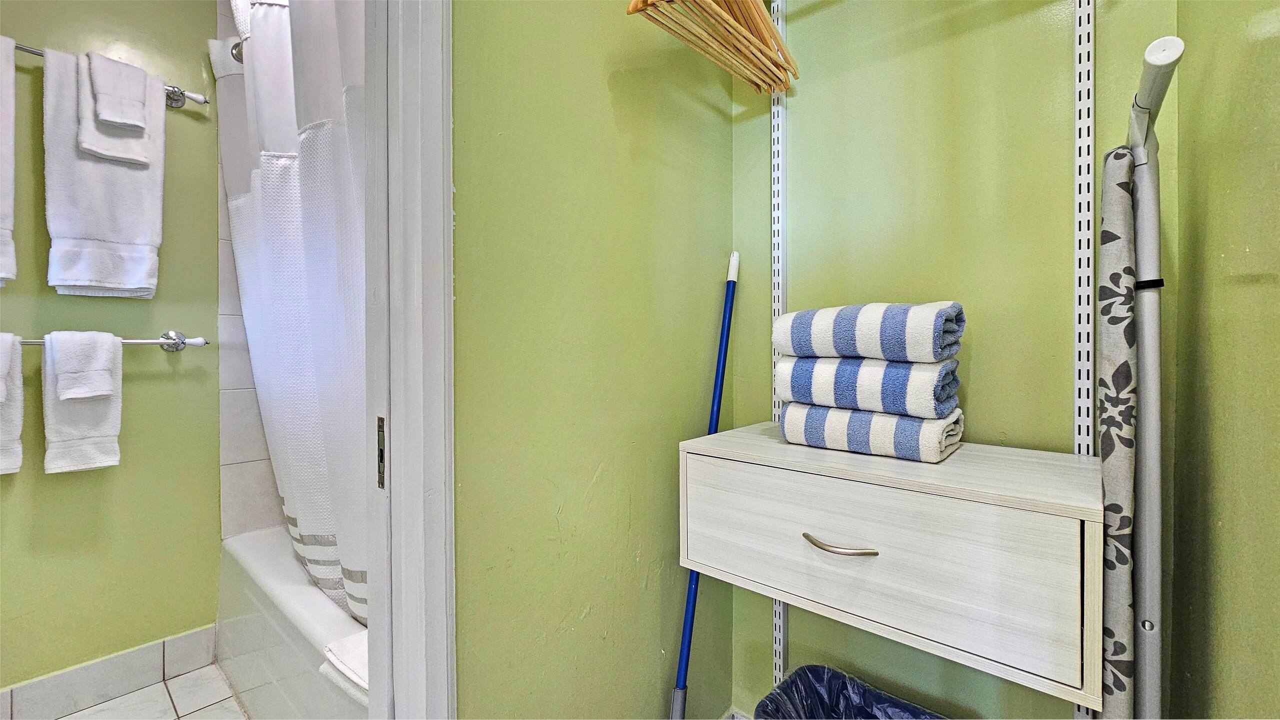 WG 511 - Ocean view Queen Studio w/Balcony - Image 16