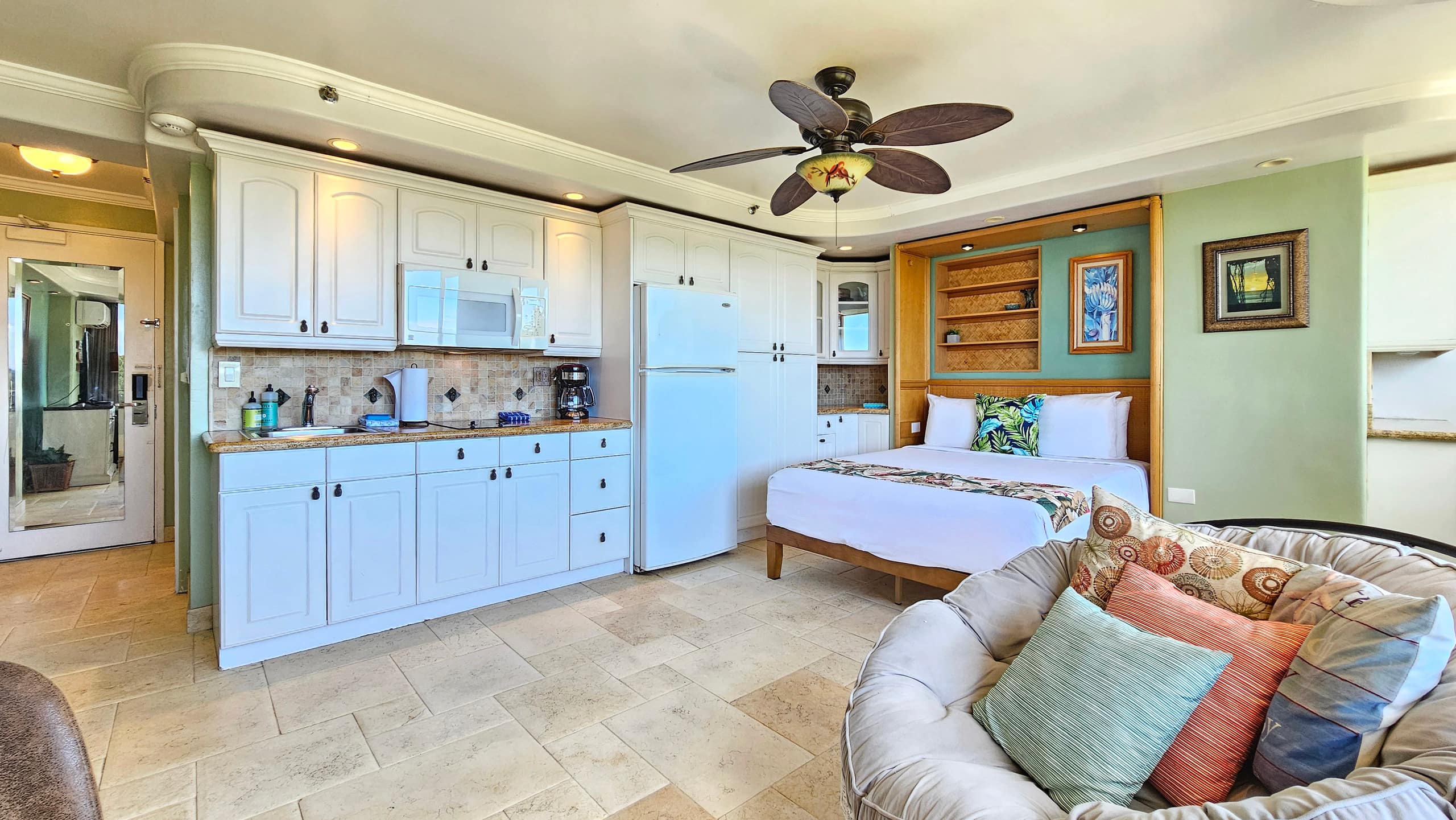 Waikiki Grand Hotel® 612 Large Studio Pool+Balcony - Image 35