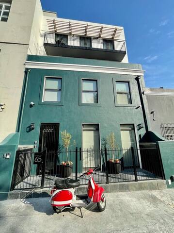 Stylish Bo-Kaap Apartment gallery image 4