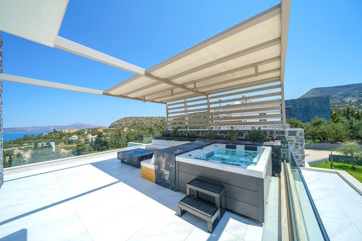 Elegant Nature Villa with Private Sauna by etouri gallery image 5