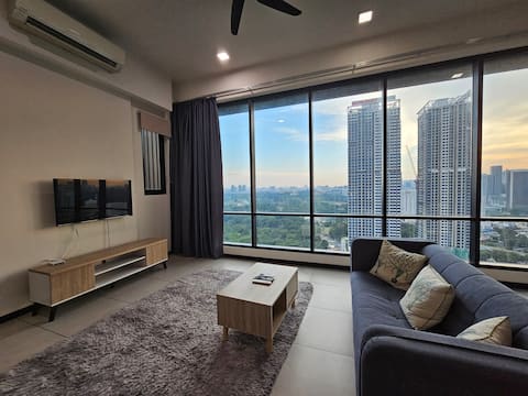 3BR | 8pax | High Floor | Near Chinatown & KL 118