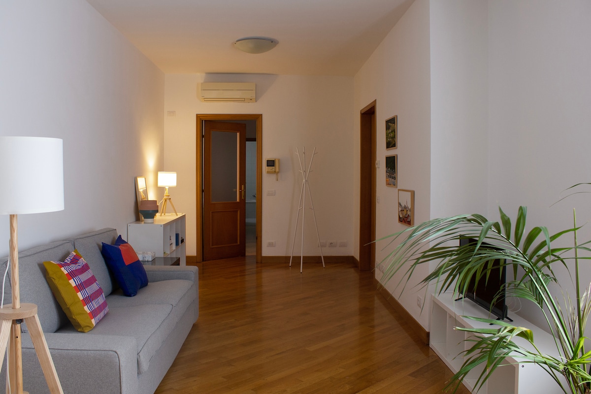 Beliebte Airbnb-Anzeige: Modern, spacious and quiet apartment in Piacenza