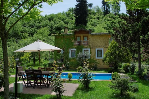 Villa River Village