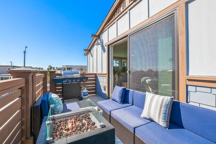 Luxury Condo Mission Beach, 3BR/2BA, Steps to Sand gallery image 4