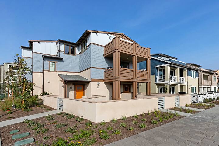 Luxury Condo Mission Beach, 3BR/2BA, Steps to Sand gallery image 3