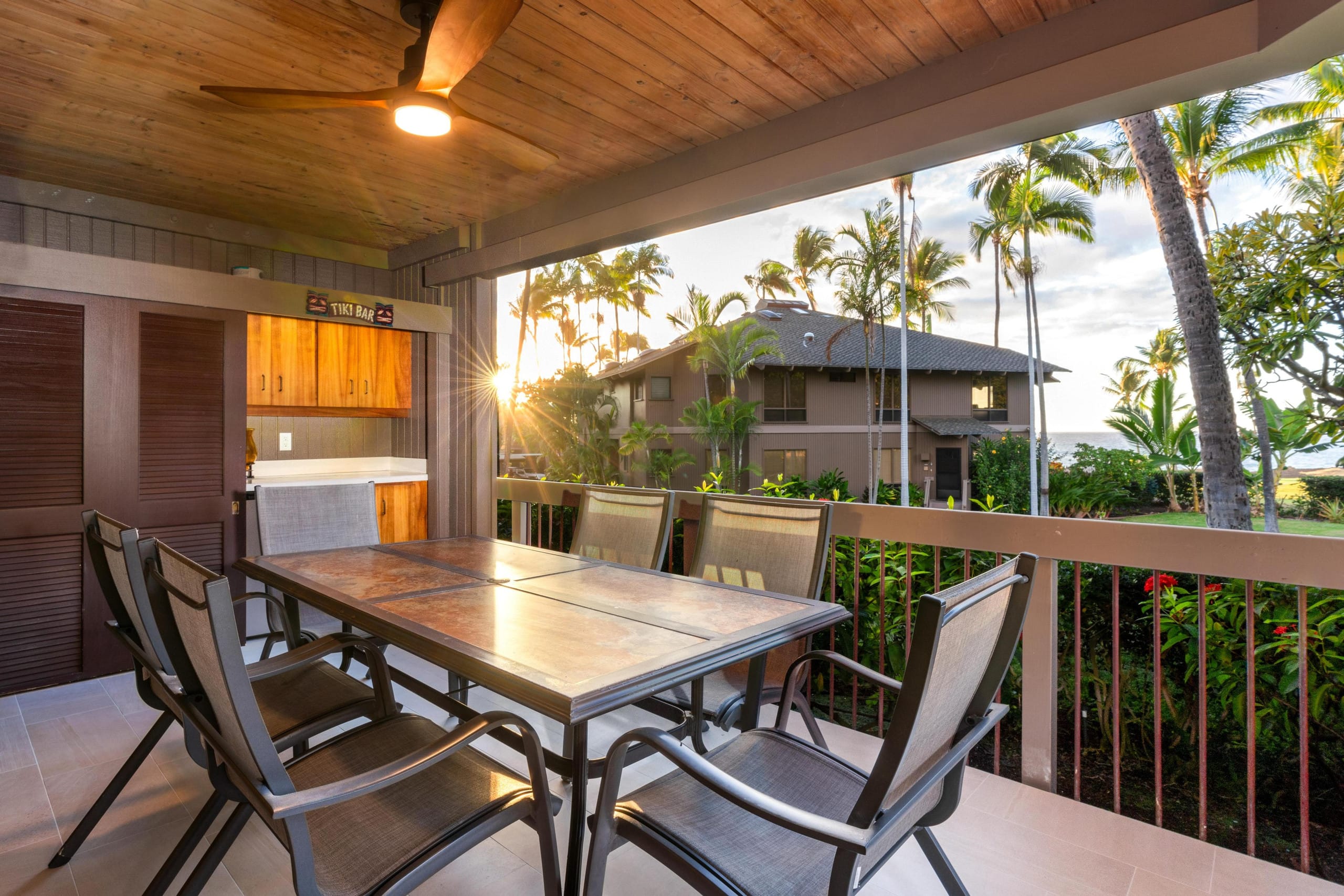 Updated Corner Unit with Ocean and Golf Views - Photo 29