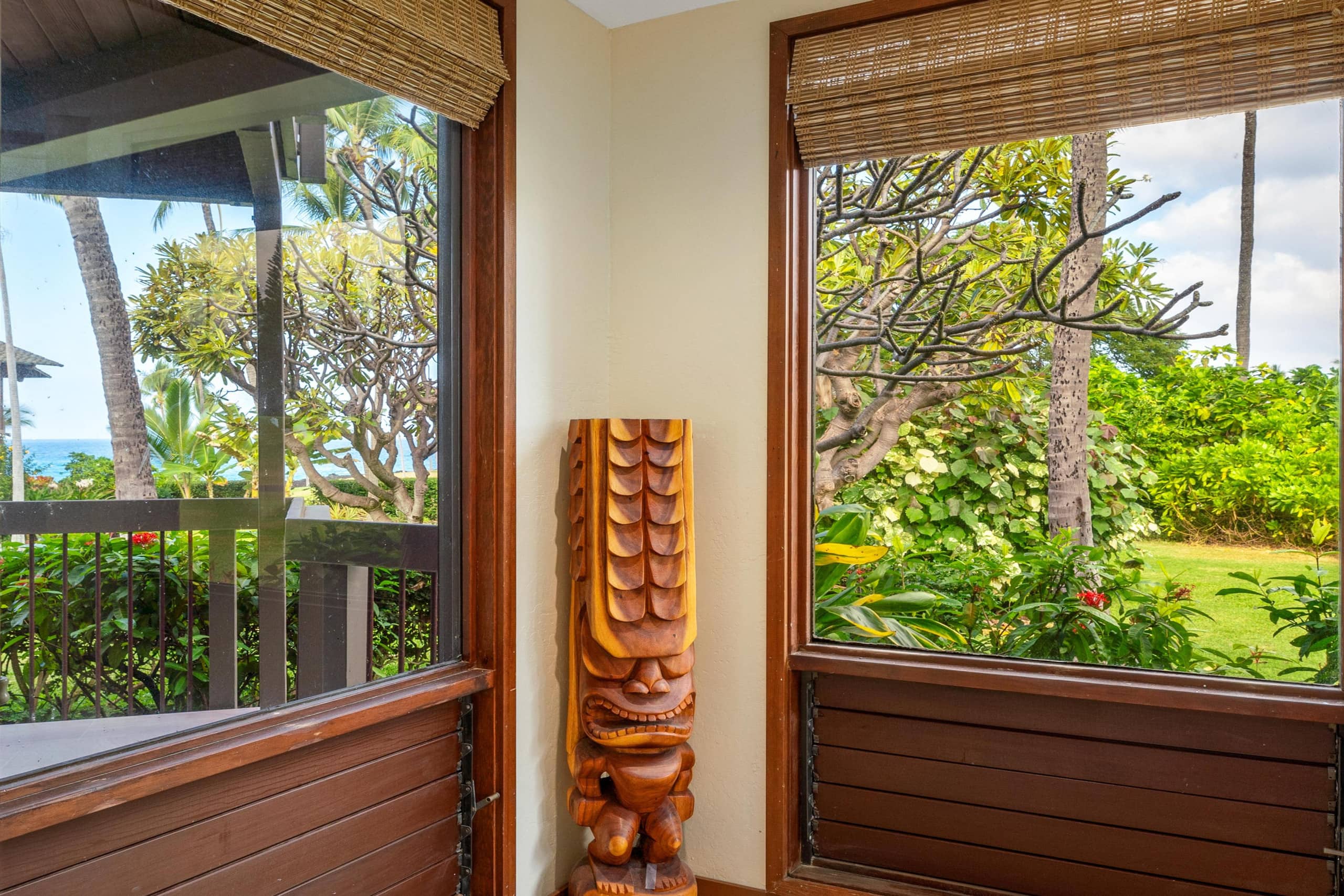 Updated Corner Unit with Ocean and Golf Views - Photo 6
