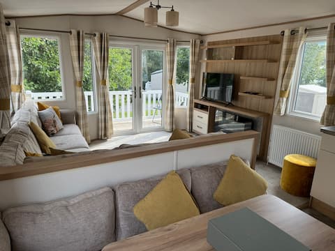 Successful Airbnb property: Holiday Cabin in Durdle Door in West Lulworth
