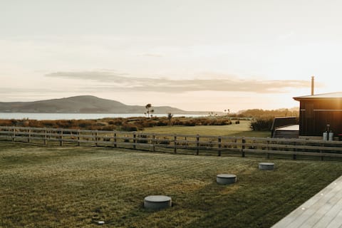 Luxury Beach House in Colac Bay/Riverton