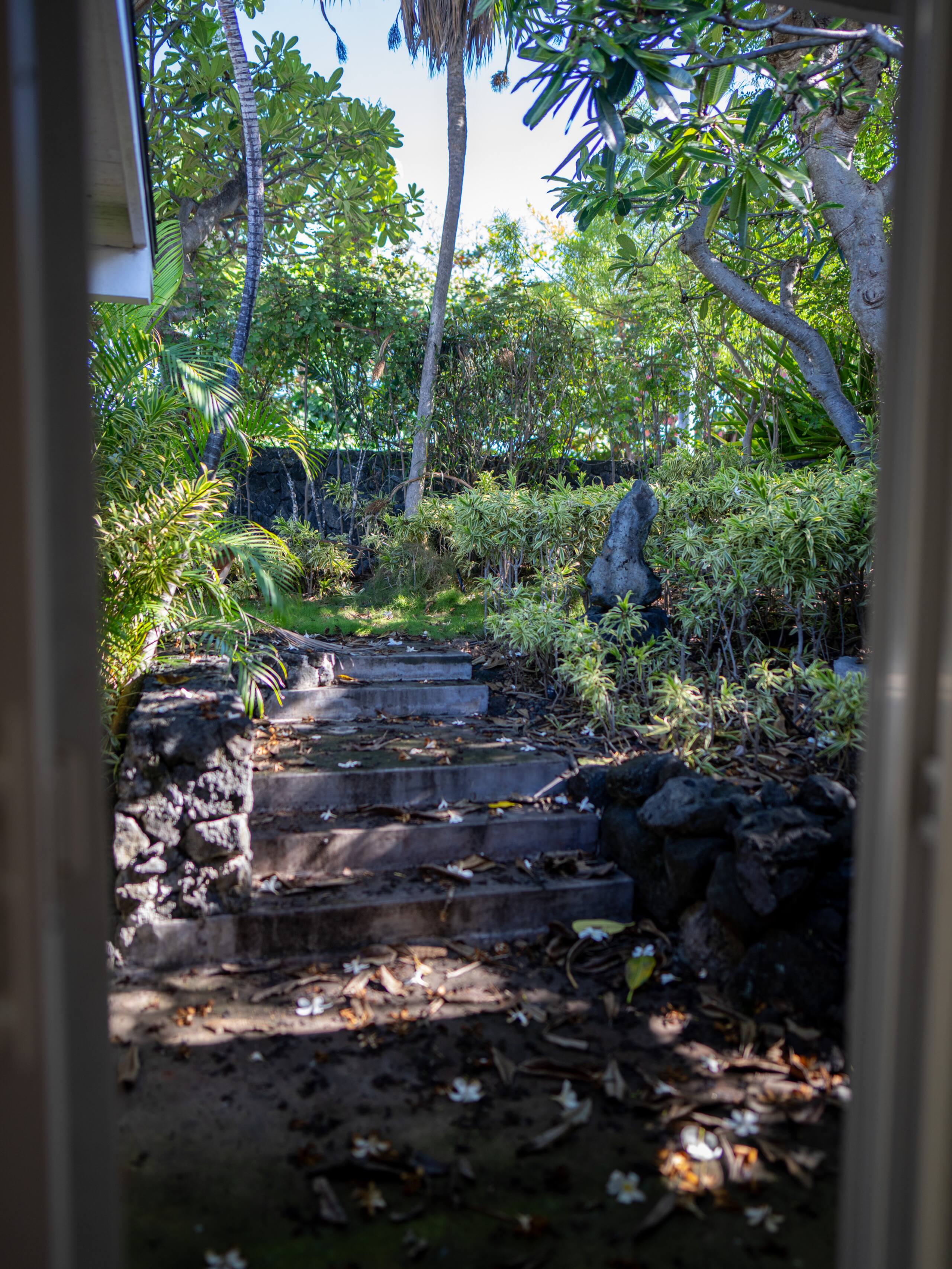 Home in Kailua-Kona · ★4.98 · 3 bedrooms · 3 beds · 3 baths - Image 47