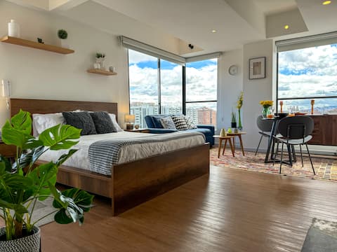 Spectacular Loft in Bogotá - Stunning Views & Gym
