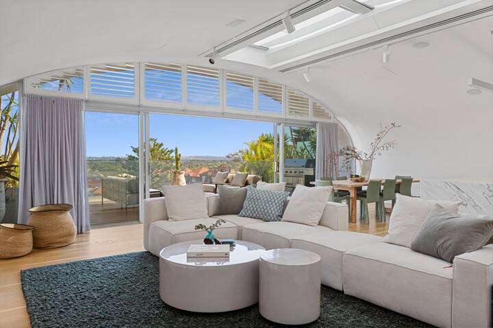 Bondi Beachside Penthouse gallery image 2