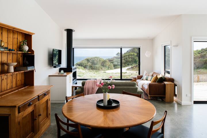 The thing about Tamo is . . . gallery image 4