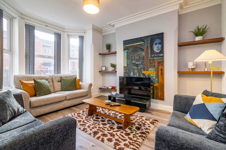 Motorpoint Arena House - Sleeps 10 - Free Parking - Nottinghamshire