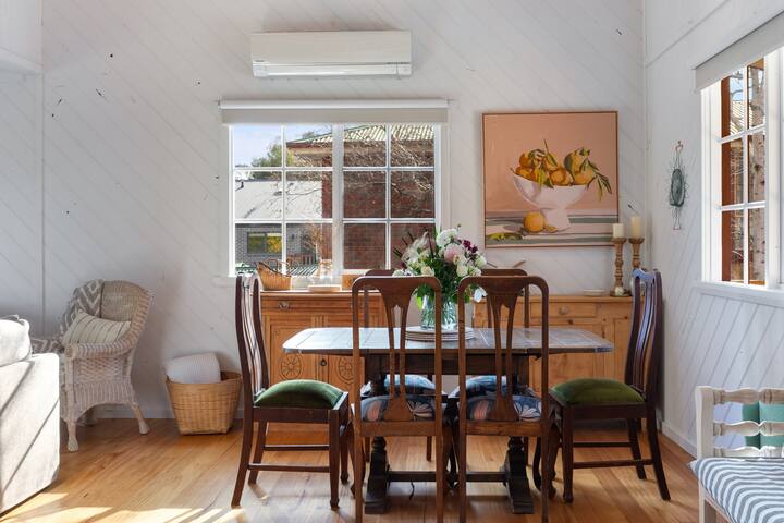 Lotti’s Cottage – Family Friendly, West Launceston gallery image 5