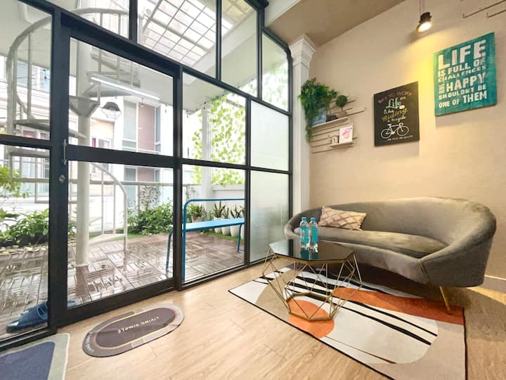 Cozy Studio W/lrg Balcony At De Tham District 1 - Hô Chi Minh-Ville