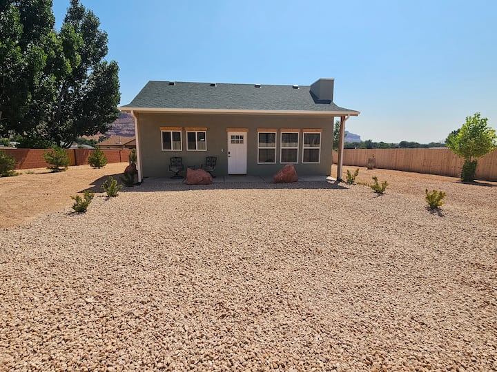 Private 1 Bedroom Cozy - Kanab Cedar Cove - Kanab, UT