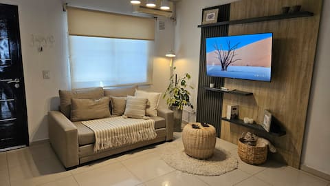 Top Airbnb: Aguaribay, Apartment Ddo. en Departamento Guaymallén