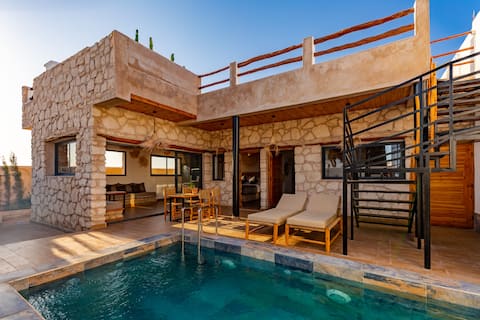 Smaylo Surf House