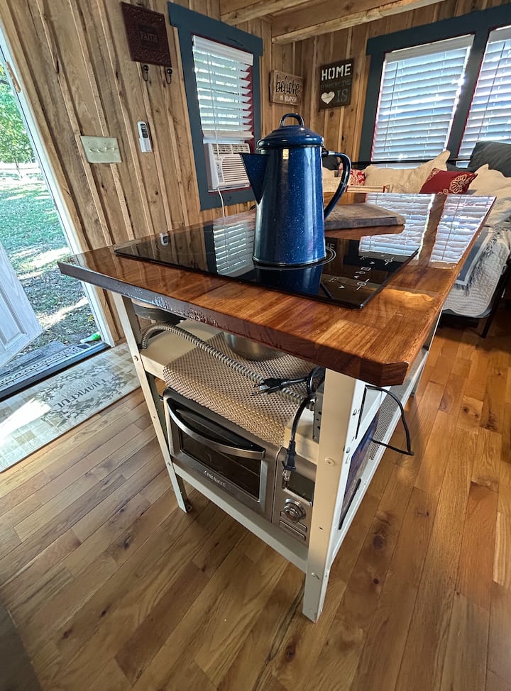 Rustic Tiny Home - Missouri