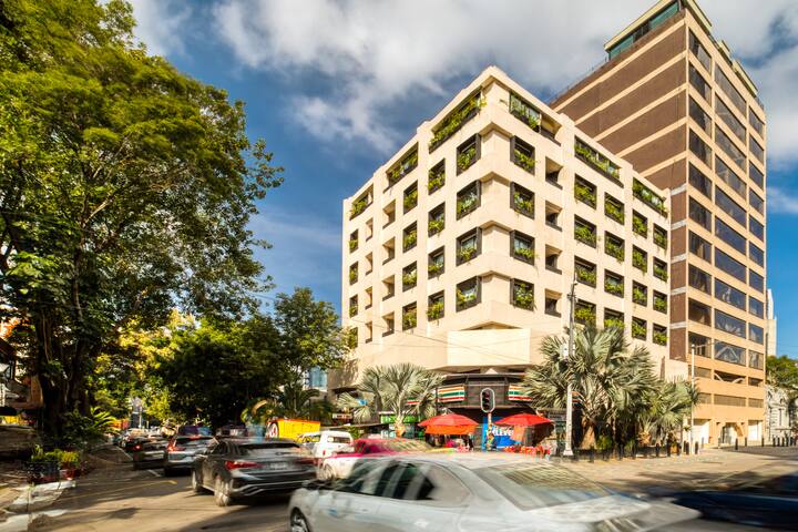 Caliza Roma | Cozy Residence w/Walking Balcony gallery image 5