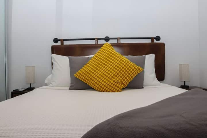 საძინებელი 1