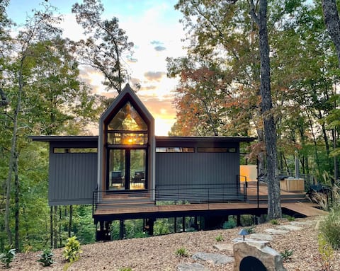 Modern Luxury Escape | Dahlonega, Hot Tub & Trails