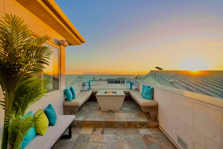 Sunny Home by the Beach | Free Parking gallery image 2