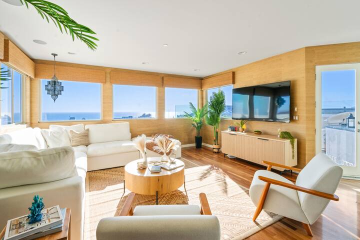 Sunny Home by the Beach | Free Parking gallery image 3
