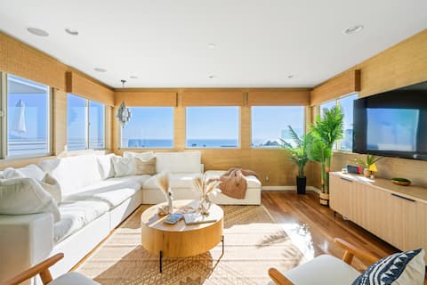 Popular Airbnb listing: Sunny Home by the Beach | Free Parking in Manhattan Beach