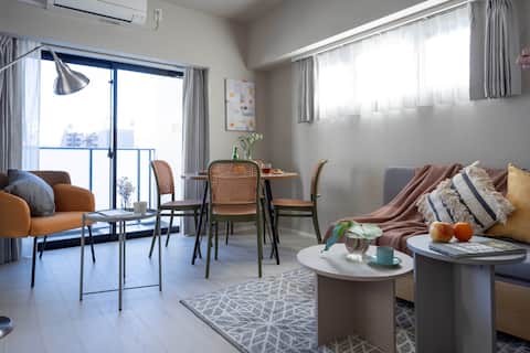 6 minutes walk from Ryogoku Station / i01
