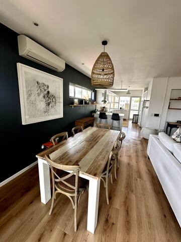 Spacious Bantry Bay Apartment gallery image 2