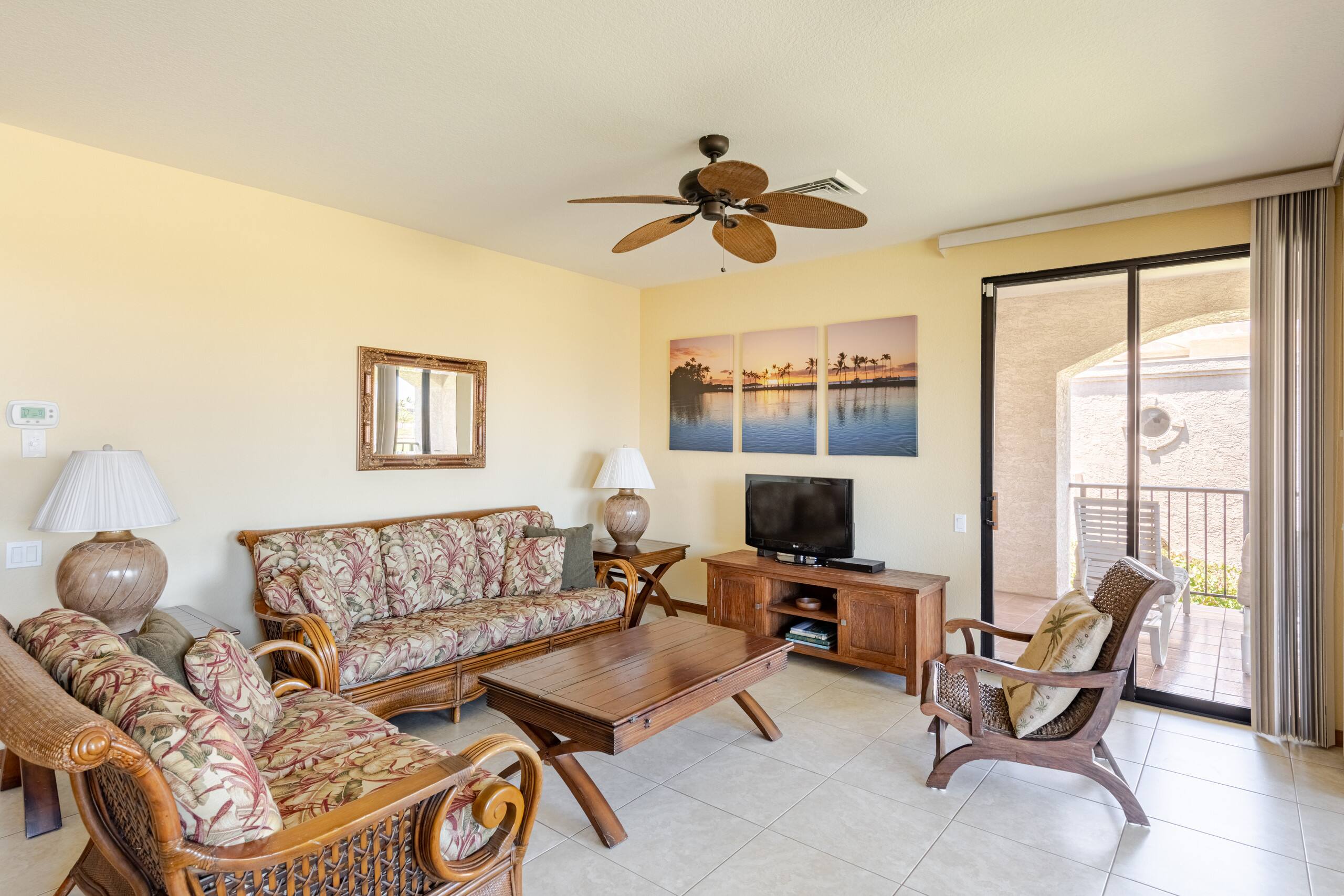 Shores at Waikoloa Beach Resort with a view - Photo 2