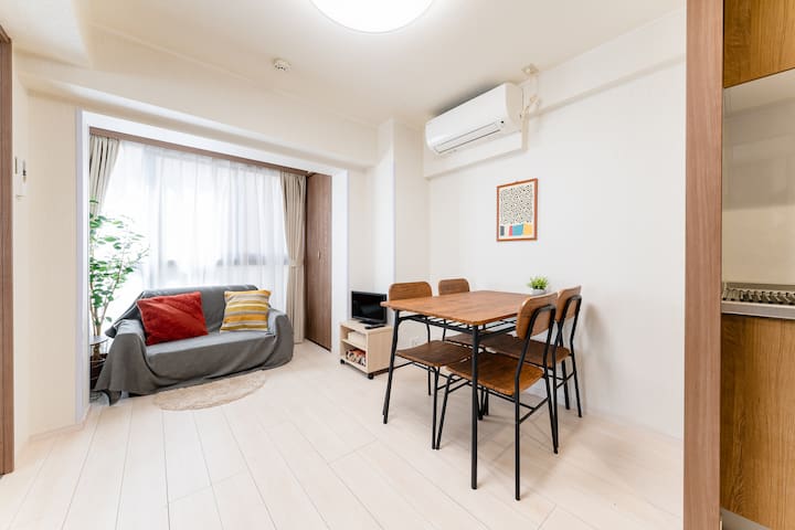 ベッド５台！歌舞伎町まで徒歩４分！JR山手線 新大久保から徒歩8分/新宿駅徒歩16分/ドンキ6分