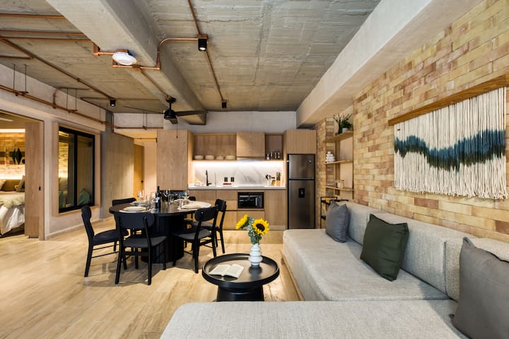 Caliza Roma | Premium Residence w/Balconies & SPA